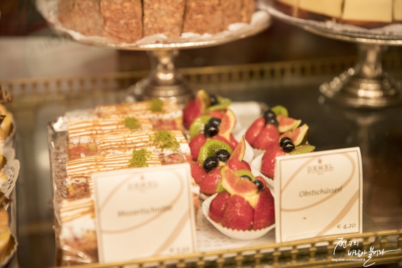 비엔나 여행 카페 데멜(Cafe Demel) 후기 !