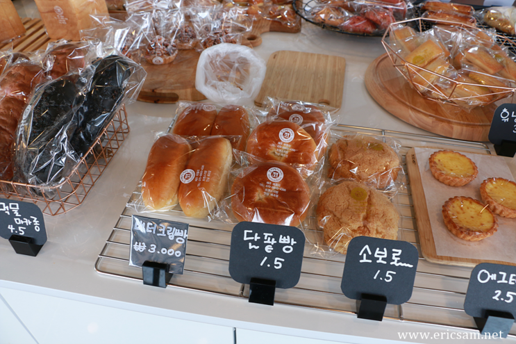 제주 애월 맛집 효자베이커리 빵집 " 빵순아 제발 "