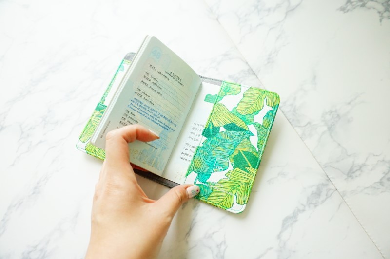 해외여행준비물 티피티포 여권지갑은 여행필수품