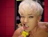 GD 첫 미니앨범 타이틀곡 '크레용' MV