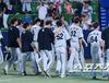LG, 반등 위해 ‘홀수 달 징크스’ 극복하라