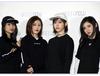 AKB48, 그룹 공인 패션 브랜드가 탄생. 미야와키&키타하라가 검은 숏팬츠 모습으로 PR