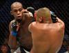 UFC 214에서 2차전을 벌였던 존 존스와 다니엘 코미어, 경기 후엔