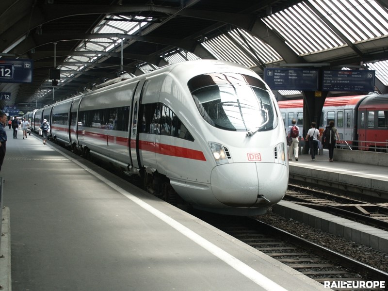 2018년 확 새로워진 유럽 기차 여행 소식 - 유레일 패스 확대 및 스위스트래블패스 혜택 등