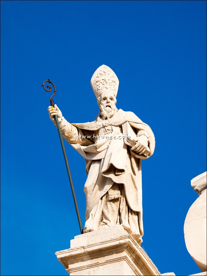 아름다운 광장을 지키고 있는 시라쿠사 두오모 Duomo di Siracusa