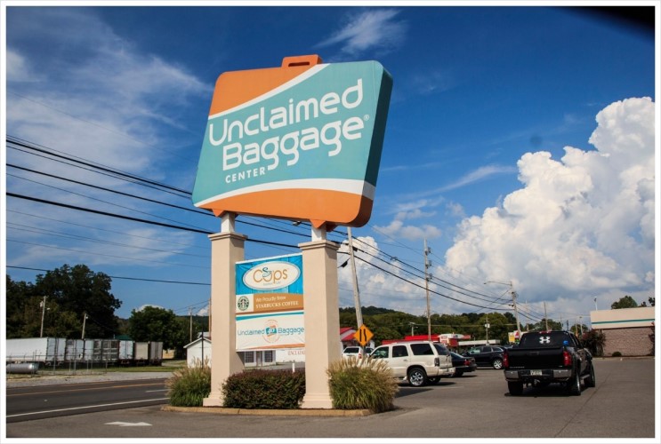 Scottsboro의 Unclaimed Baggage Center  : [미국일주 자동차 여행] - 56일째 - 6