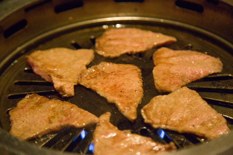 후쿠오카 하카타역 맛집 야키니쿠 하야토 고기 맛있어요.