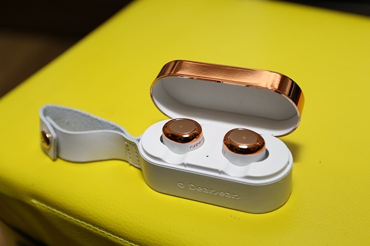 완전 선이 없는 무선이어폰 뉴질랜드 Dearear wireless earphones OVAL