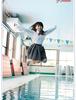 'HKT48' 야부키 나코, 교복 차림으로 수영장에 점프 '만화 액션' 표지에