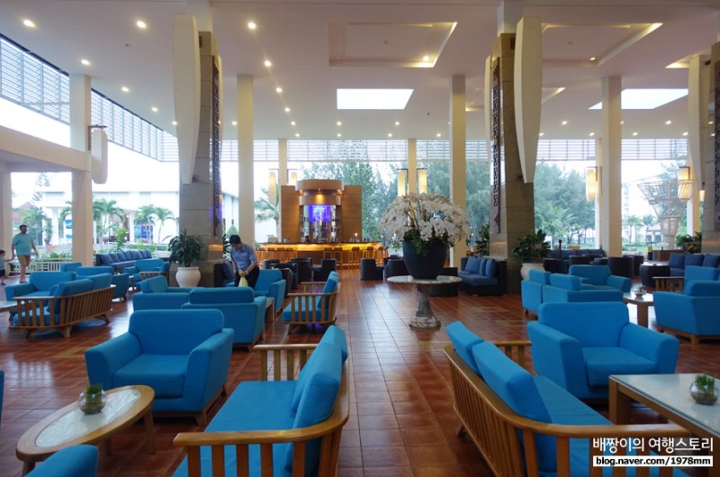 다낭 호텔, 바다와 풀장 있는 가성비 센타라 샌디 비치 리조트 다낭 방갈로 : 다낭 여행