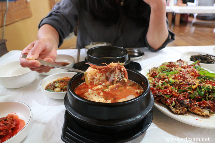 속초 순두부 맛집 대청마루 " 역시 얼큰순두부 "