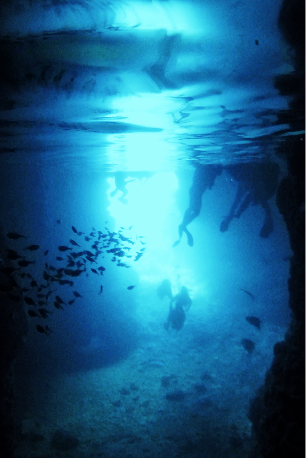 오키나와 액티비티 푸른동굴에서 스노쿨링& 다이빙 체험