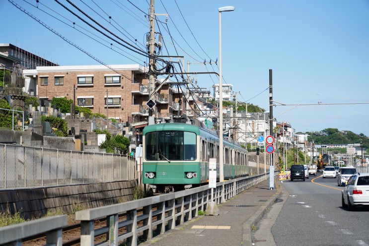 에노시마여행 100년 전통의 열차 에노덴(江ノ電)