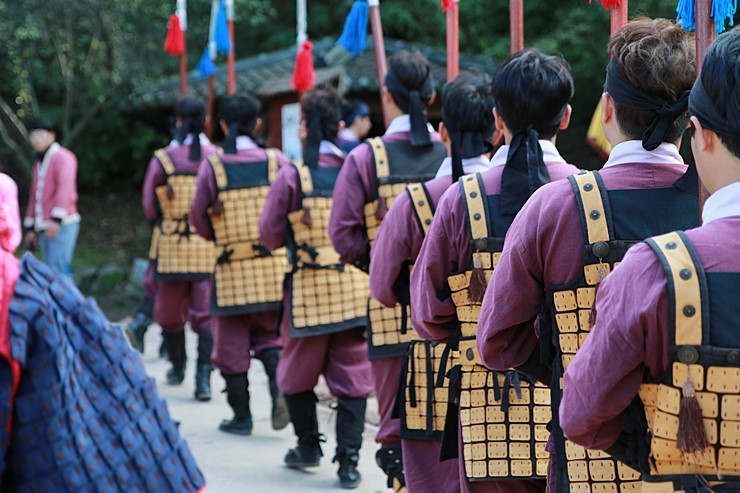 충남공주여행 백제문화유산 공산성 주말에는 퍼레이드까지..