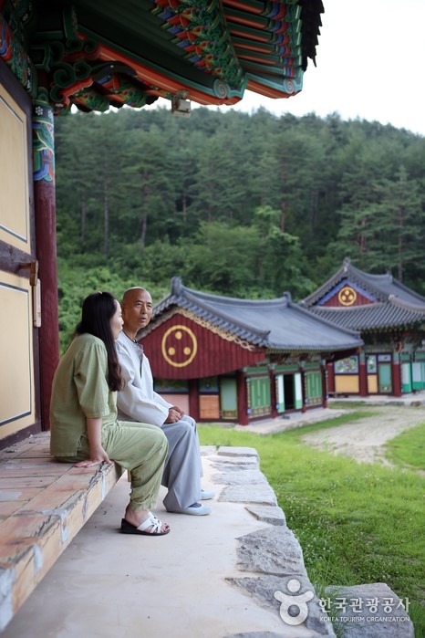 스님이 볶은 커피를 마실 수 있는 강릉 현덕사 템플스테이