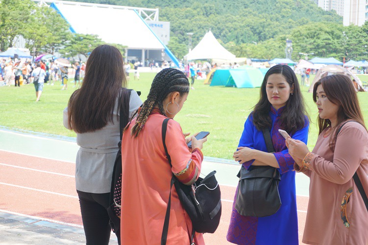  한국에서 본 몽골 나담축제(전통 옷)