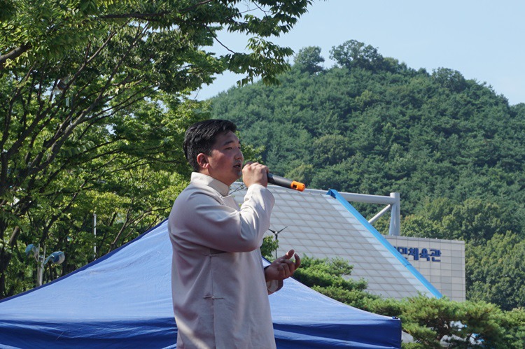  한국에서 본 몽골 나담축제(노래와 씨름)