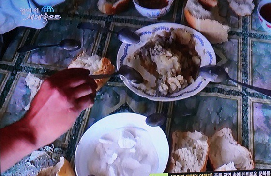  키르기스스탄(3) 탄두리에서 굽는 난이란 빵