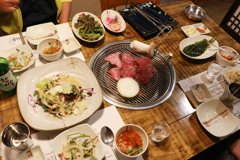 논현역 맛집 강남 한우맛에 반했어요.