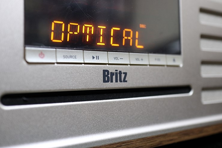 블루투스 오디오에 아날로그 진공관을 더하다. Britz BZ-T8800