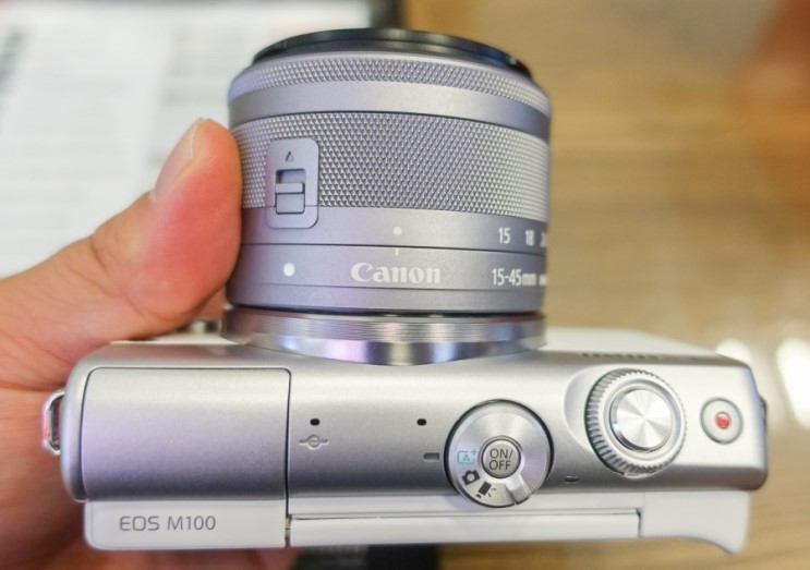 용산카메라 샵 미러리스 EOS M100 알아볼까?