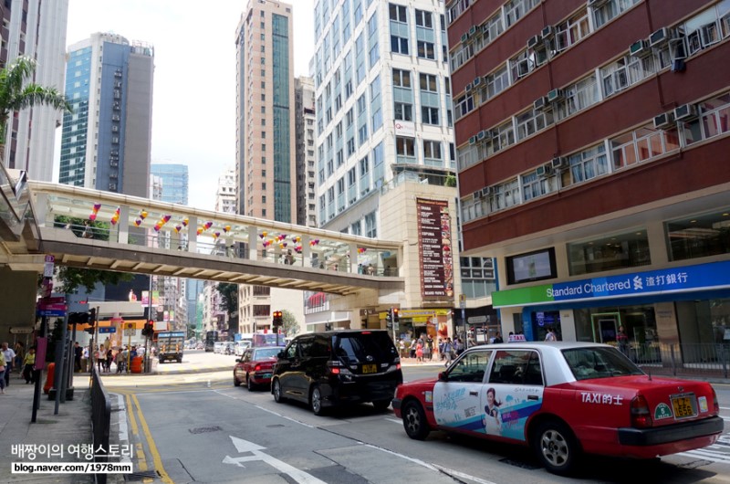 디카 추천, 홍콩 여행 완차이 담은 디지털 카메라 RX100M4 : 홍콩 블루하우스, 리퉁 에비뉴