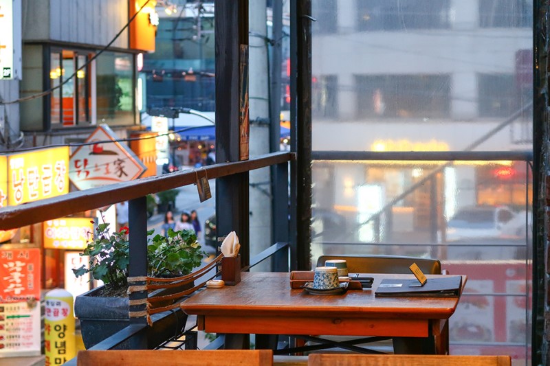 압구정 술집 일본 이자카야를 그대로 옮긴 천공