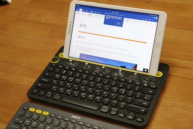 무선 키보드 한대로 스마트폰, PC, 태블릿 가능한 로지텍 K480