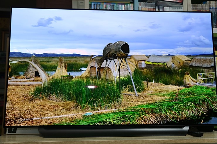 LG 올레드 TV ΑI ThinQ UHD 화질과 인공지능 화질엔진 알파9(α9)