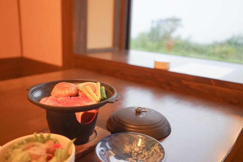 일본온천여행 쿠로카와 온천마을에서 10분 스파그리네스 조식과 석식
