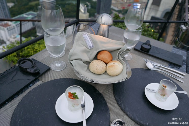 반얀트리 방콕 버티고(Vertigo) 레스토랑 디너 4코스 & 샤프론 스카이 가든 후기!  