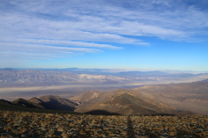 데스밸리 국립공원에서 가장 높은 봉우리인 해발 3,368미터 텔레스코프 피크(Telescope Peak) 등산