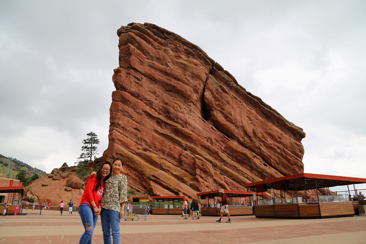 콜로라도 덴버의 필수 관광지, 붉은 바위로 둘러싸인 레드락 야외원형극장(Red Rocks Amphitheatre)