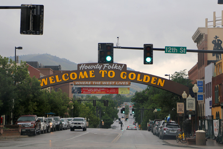 콜로라도 록키산 아래 골든(Golden) 마을에 있는 세계 최대 양조장, 쿠어스(Coors) 맥주공장 무료투어