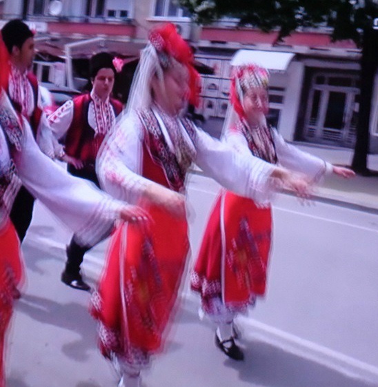  불가리아의 장미 축제와 불가리  향수