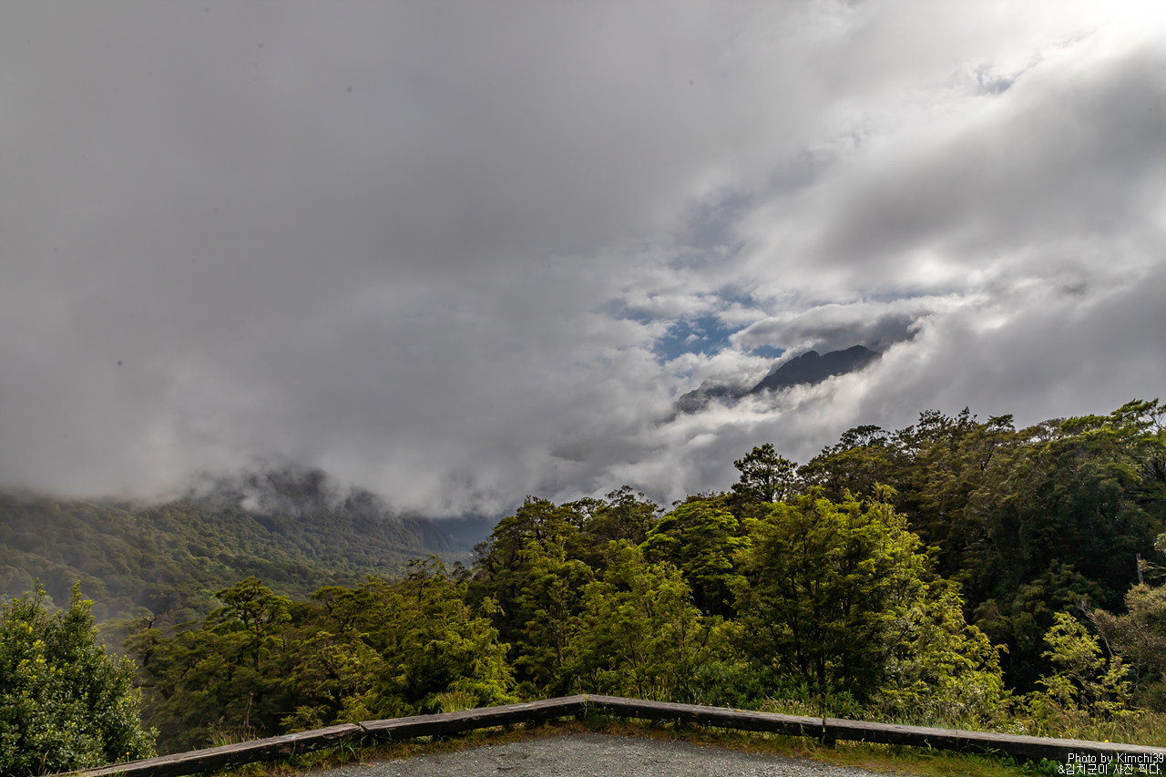 뉴질랜드 캠퍼밴 여행 #12 - 맑은 날, 에글링턴 밸리와 거울호수