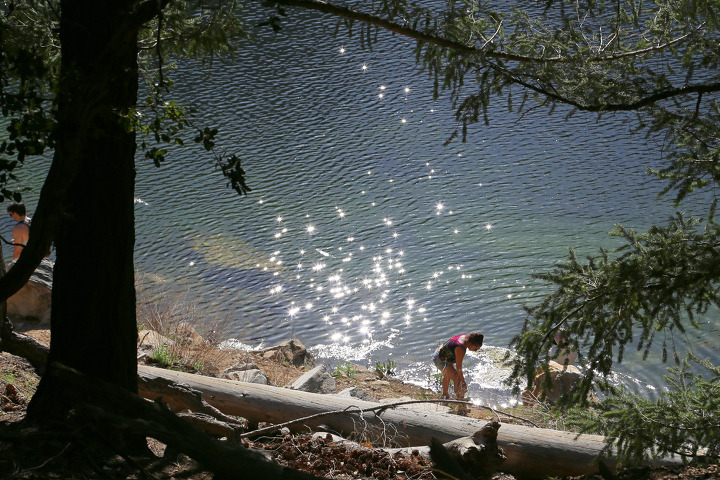 깊은 산 속 옹달샘, 샌가브리엘(San Gabriel) 산맥 유일한 자연호수인 크리스탈레이크(Crystal Lake)