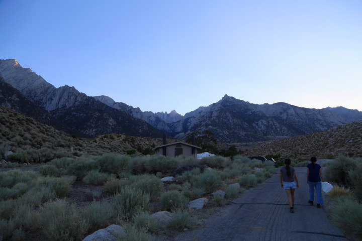 5년만의 가족 캠핑여행이었던 휘트니산(Mount Whitney) 입구의 론파인(Lone Pine) 캠핑장에서 1박