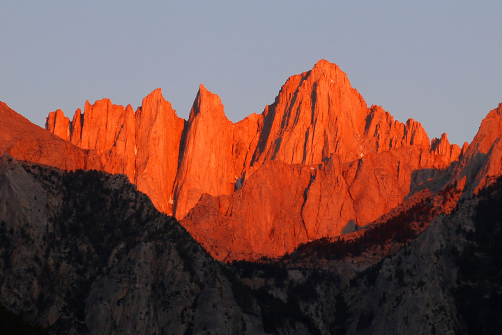 5년만의 가족 캠핑여행이었던 휘트니산(Mount Whitney) 입구의 론파인(Lone Pine) 캠핑장에서 1박