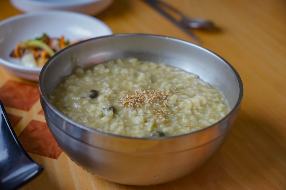 비양도 호돌이식당 보말죽과 돌문어라면 맛있어요~