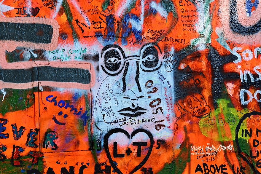 체코 프라하 여행 자유 감성 짙은 존레논의 벽