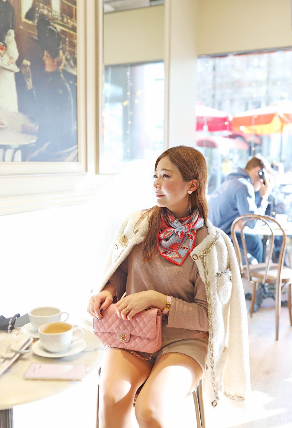 밴쿠버에서 파리 여행 너낌아니까! 에르메스 플렉스하고 Faubourg Paris Cafe 까지♩