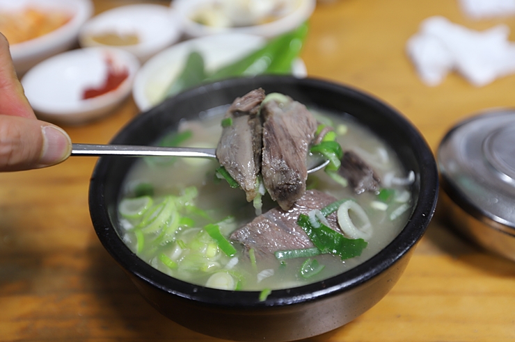 포항 죽도시장 주차장 + 장기식당 소머리국밥 호불호맛집