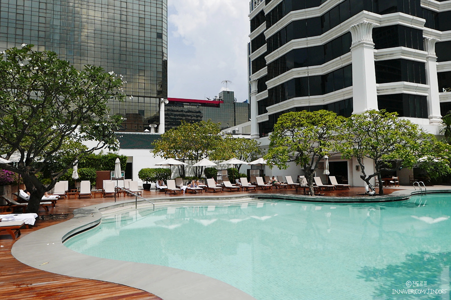 태국여행 그랜드 하얏트 에라완 방콕 호텔 - 수영장 및 추천 레스토랑