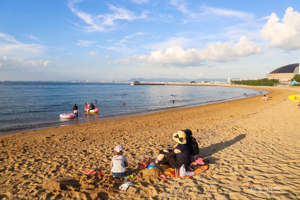 일본 여행 후쿠오카 가볼만한곳 모모치해변과 후쿠오카타워