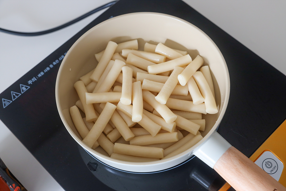 테이스티나인  꿀조합 제천빨간오뎅떡볶이 + 멘보샤