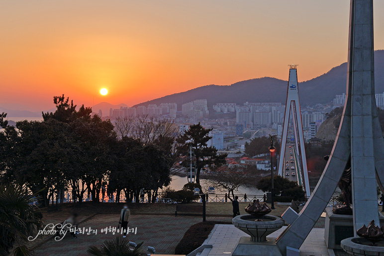 여수 해상케이블카 타고 돌산공원 일몰 야경 코스~