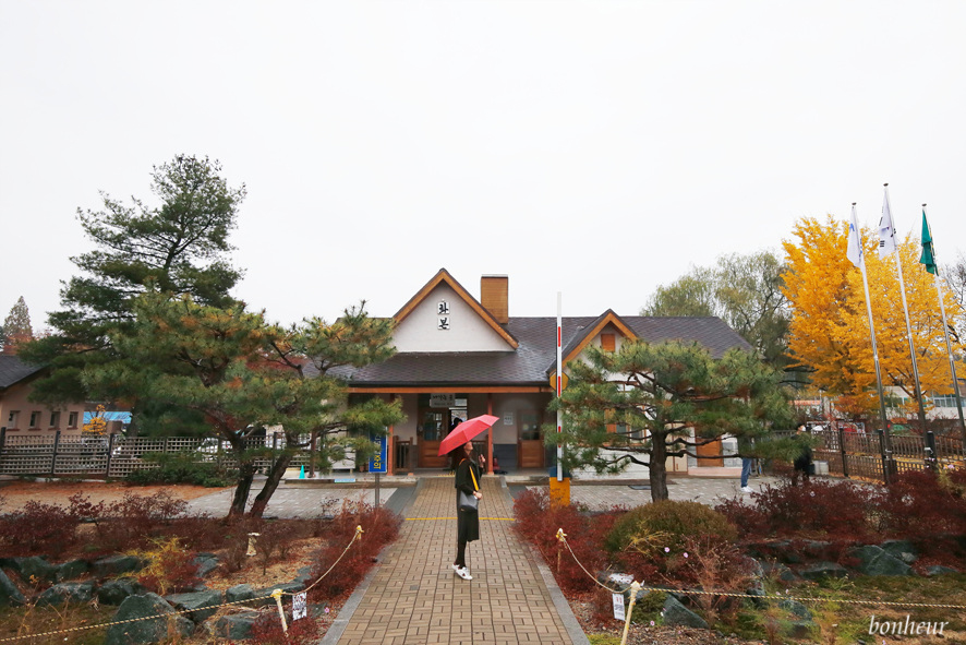 경상북도 군위 가볼만한곳, 대한민국에서 가장 아름다운 간이역 '화본역', 급수탑, 화본국수