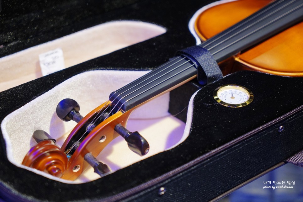 연습용 바이올린 안성 스타필드 HDC 영창에서 알아봤어.