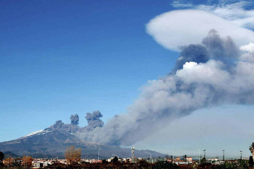 시칠리아 화산 에트나화산 독성물질 중국서 포착!